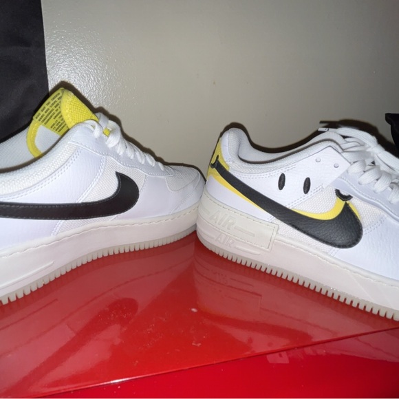 Nike Wmns Air Force 1 Shadow 'Go The Extra Smile' - Picture 1 of 2